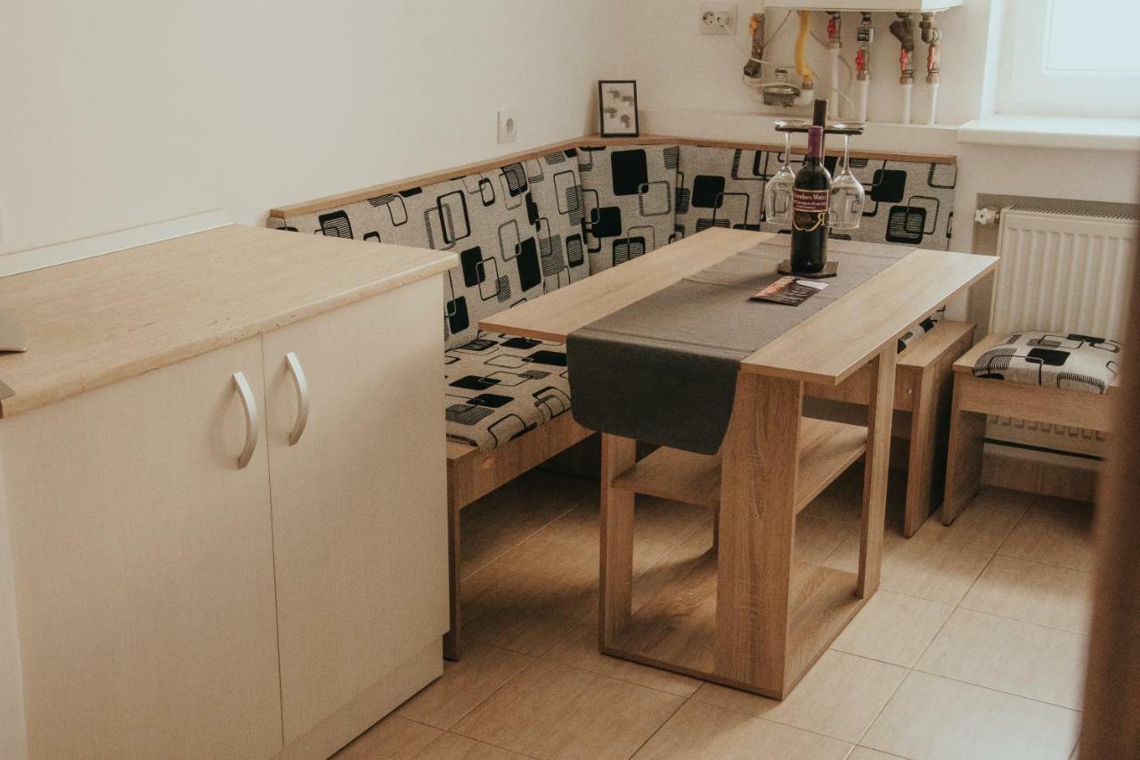 דירות אלבה לוליה Apartament 1 Decembrie מראה חיצוני תמונה